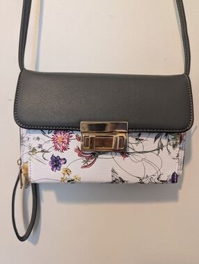 Floral Crossbody Wallet Purse